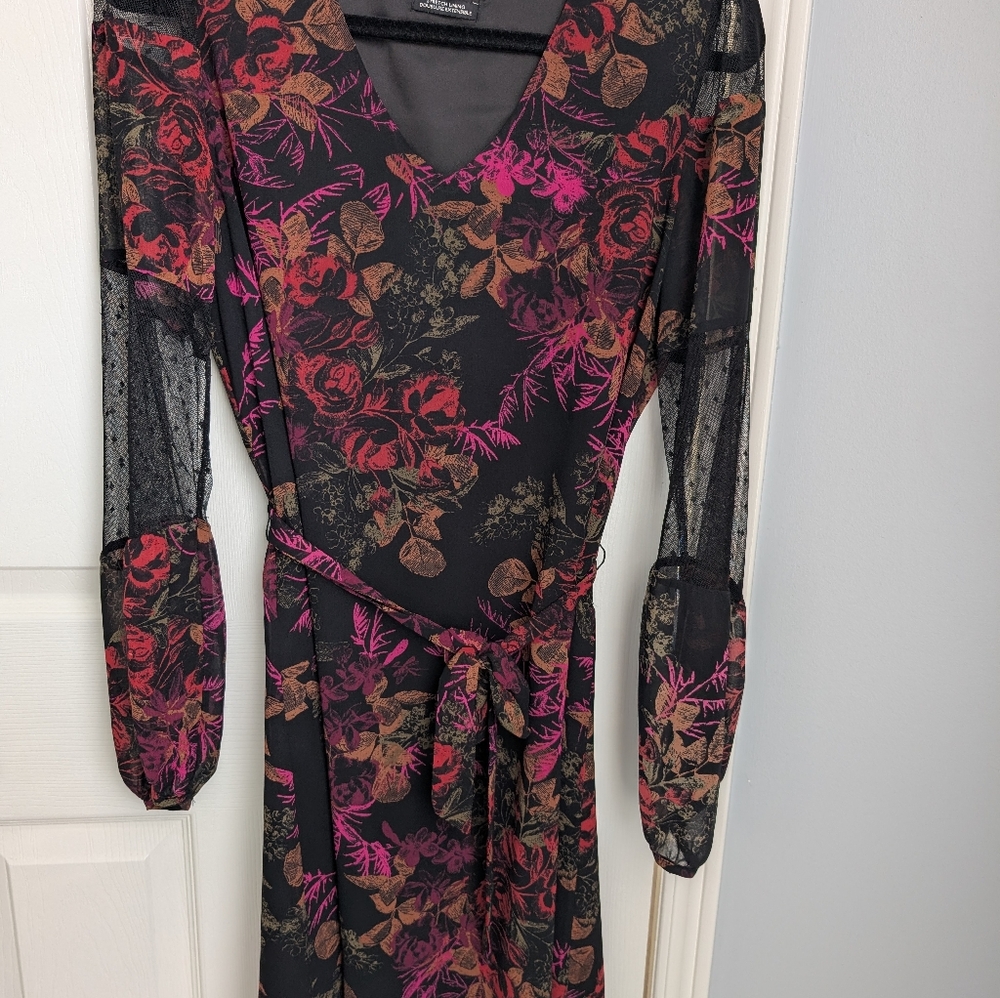 RW&CO. Black Floral Long Sleeves Dress